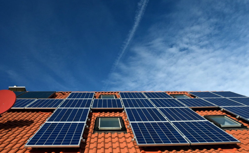 Instalación de placas solares en tejados en Canarias